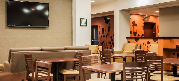 坎贝尔堡舒眠套房酒店(Sleep Inn & Suites Fort Campbell)图片