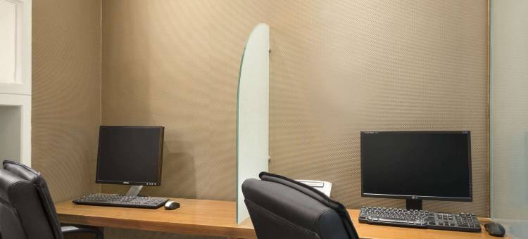 阿布扎比温德姆豪生酒店(Howard Johnson by Wyndham Abu Dhabi)图片