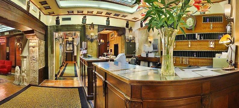萨图瑞尼亚国际酒店(Hotel Saturnia & International)图片