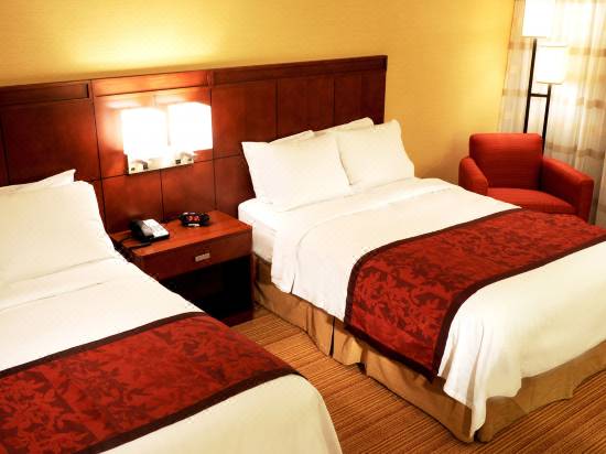 Fairfield Inn Suites Albany Airport Hotel Reviews And Room
