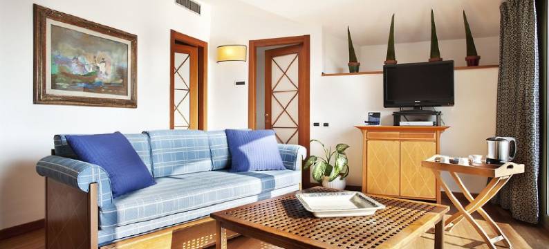 泰尔梅德拉维西利亚昂都纳别墅酒店(Hotel Villa Undulna - Terme della Versilia)图片