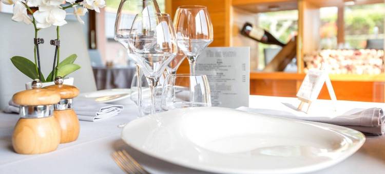 拉图酒店(Logis Hotel Restaurant la Tour)图片