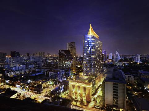 曼谷素坤逸55號通羅中心點大酒店