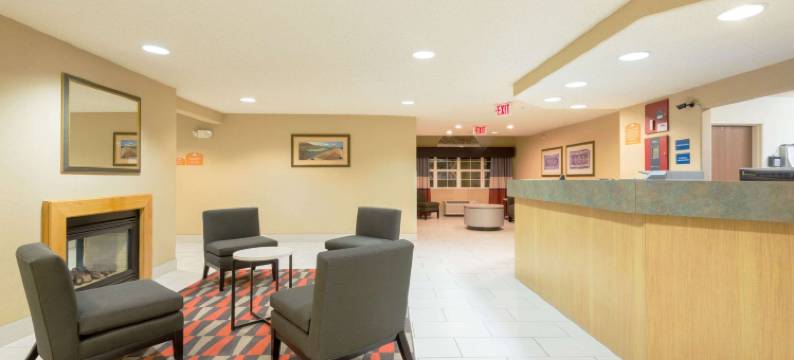 普韦布洛温德姆麦客达套房酒店(Microtel Inn & Suites by Wyndham Pueblo)图片