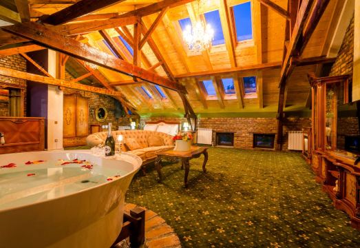 Jmr RoyalHotel Overview