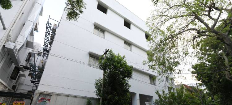OYO 683 什里查克拉旅馆酒店(OYO 683 Hotel Sri Chakra Inn)图片
