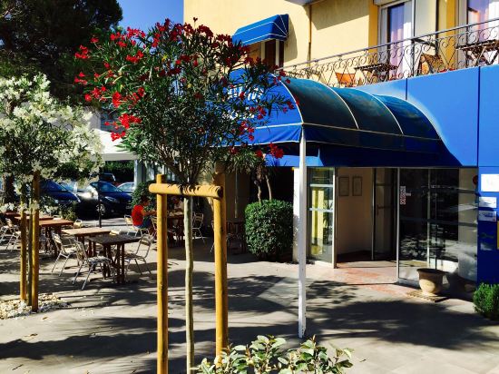 Hotels Near Cathédrale De Maguelone Palavas Les Flots