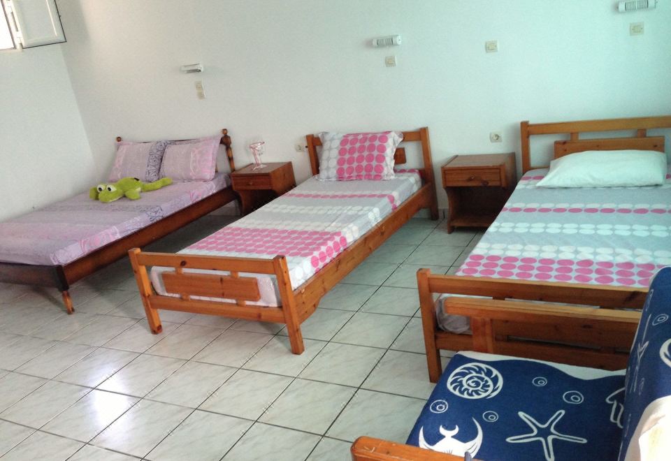 Nitsa Rooms Hotel Overview