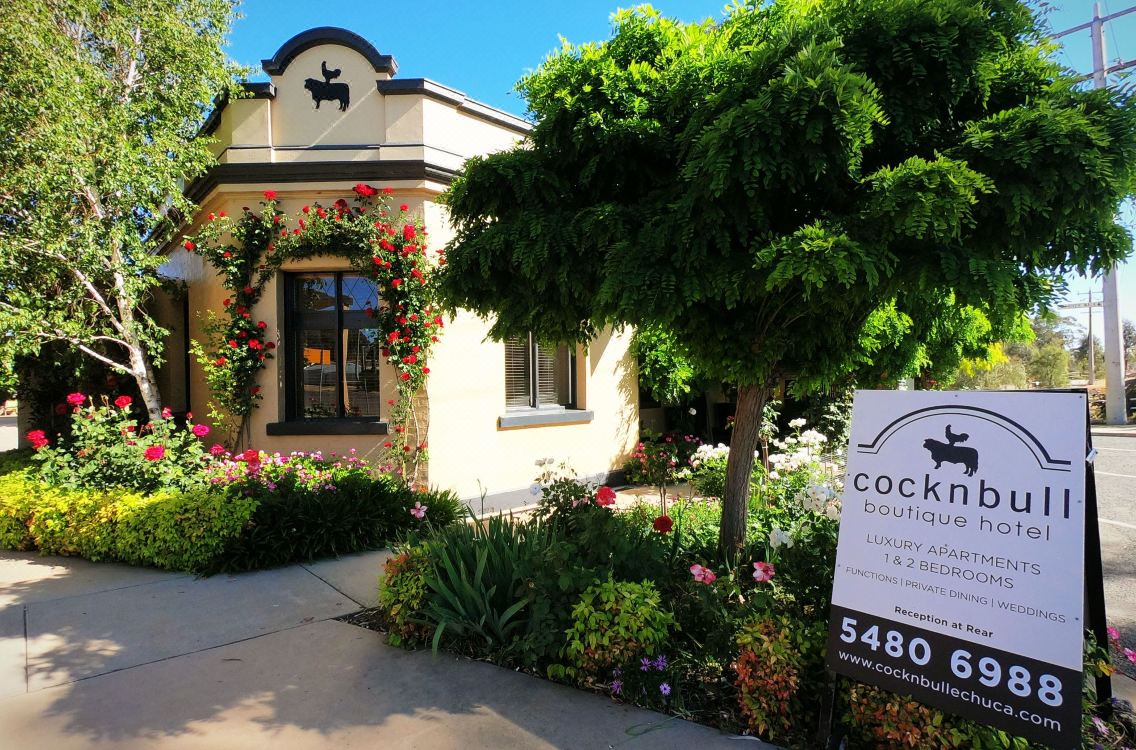 Cock n bull boutique hotel australia