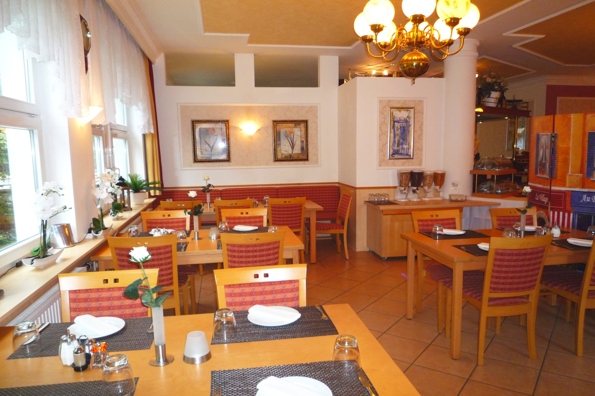 Hotel Abalone Over view