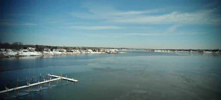 蚝点酒店(Oyster Point Hotel)图片