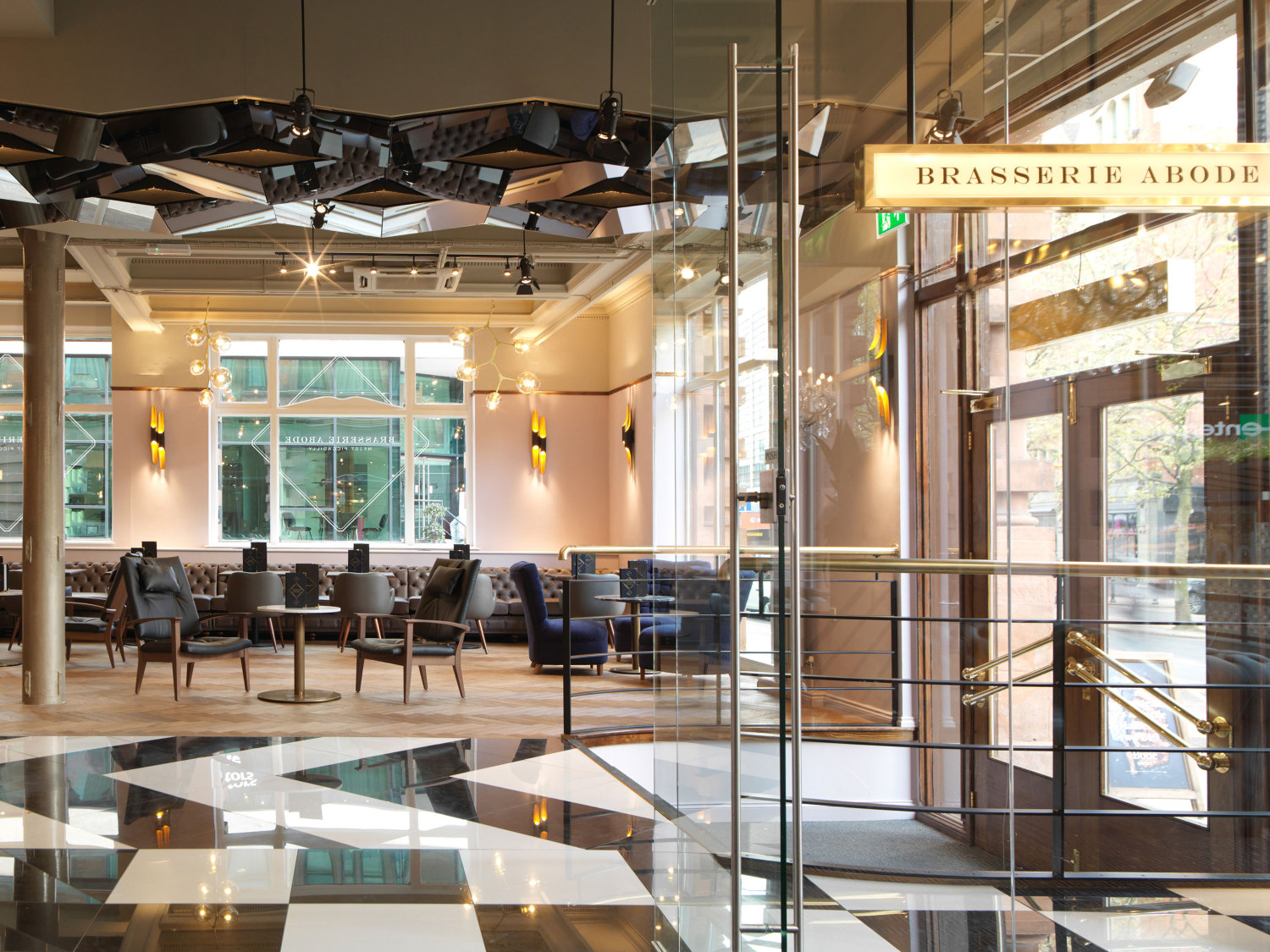 Heathcote Hotel Manchester Over view