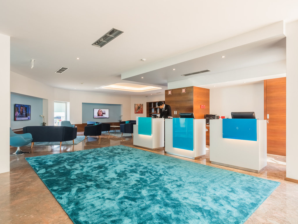 AP Aeroporto PortoOver view