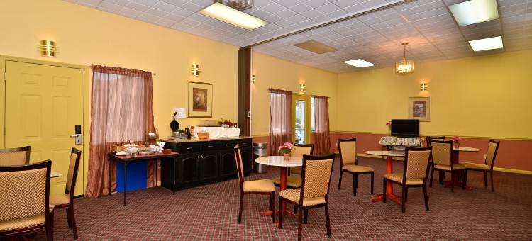伊克诺套房酒店(Econo Lodge Inn & Suites)图片