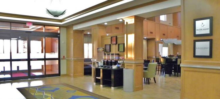 达拉斯/科克雷尔希尔I-30欢朋套房酒店(Hampton Inn & Suites by Hilton Dallas I-30 Cockrell Hill)图片