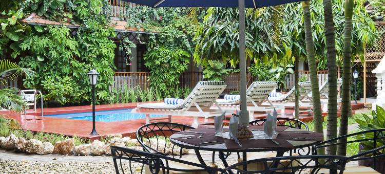Protea Hotel Dar es Salaam Courtyard图片