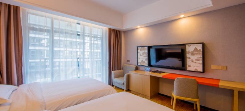 阳朔豪源国际大酒店(十里画廊乌布小镇店)图片