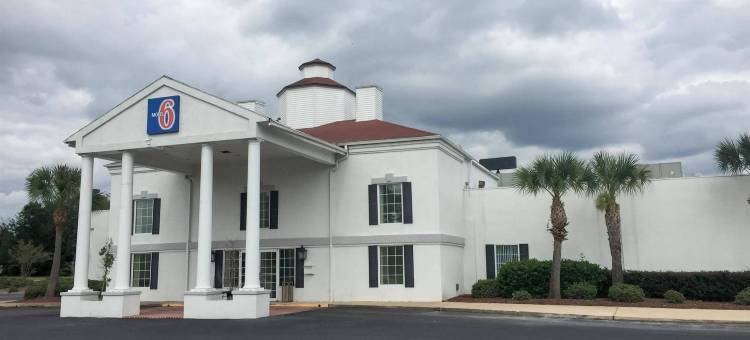 佐治亚布伦瑞克 6 号汽车旅馆(Motel 6 Brunswick, GA)图片