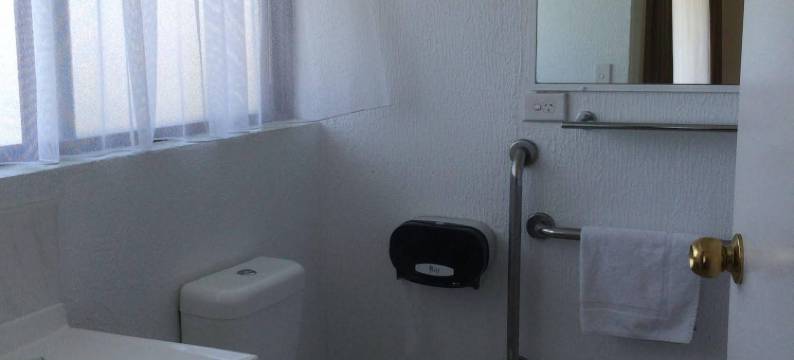 吊石家庭汽车旅馆(Hanging Rock Family Motel)图片