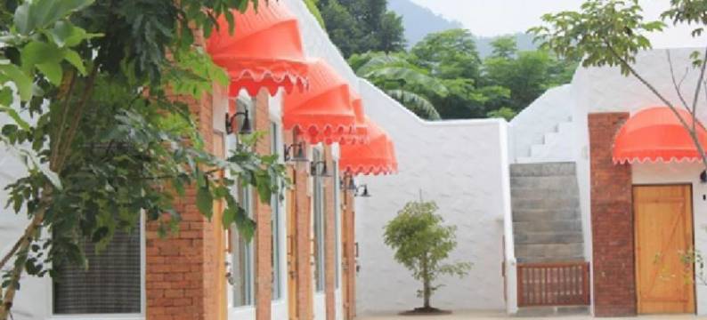 苏安普恩莫诺克波普罗恩度假村(Monoko Porploen Resort Suanphung)图片