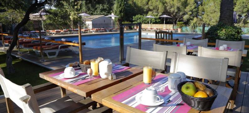 卡西斯花园 - 免费停车 & 加热泳池(Hotel Spa Cassis – Heated Pool & Parking)图片