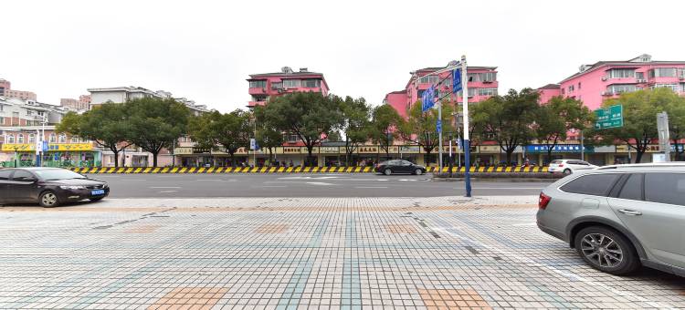 汉庭优佳酒店(上海莘庄北广场店)图片