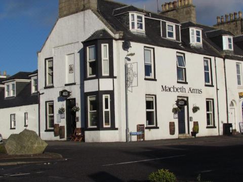 Macbeth Arms Hotel Overview