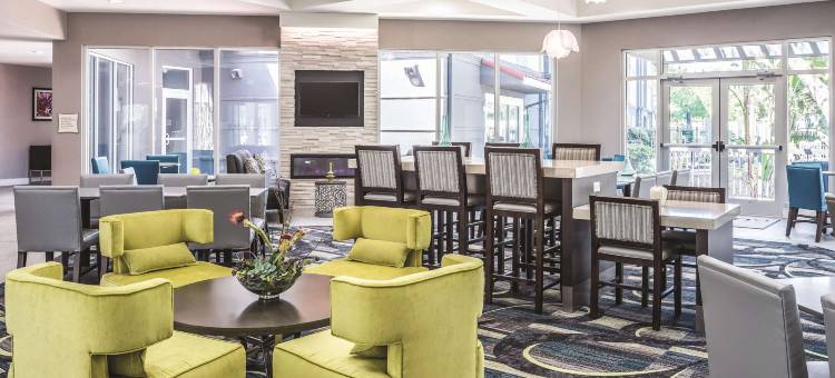 奥兰多玛丽湖拉昆塔温德姆套房酒店(La Quinta Inn & Suites by Wyndham Orlando Lake Mary)图片