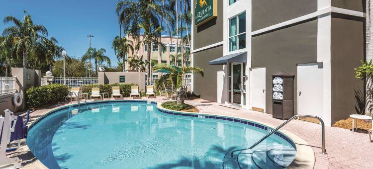 普兰特西南第六大街拉昆塔温德姆套房酒店(La Quinta Inn & Suites by Wyndham Plantation at SW 6th St)图片