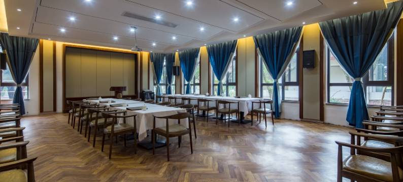 西双版纳热土酒店(民族风情园店)图片