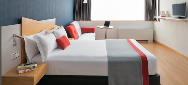 马德里特雷斯坎托斯温德姆华美达酒店(Ramada by Wyndham Madrid Tres Cantos)图片