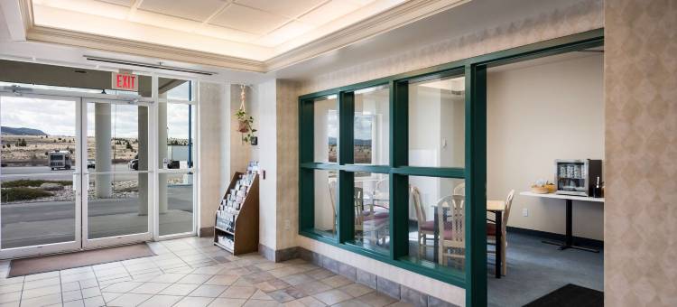 巴特红狮套房酒店(Red Lion Inn & Suites Butte)图片