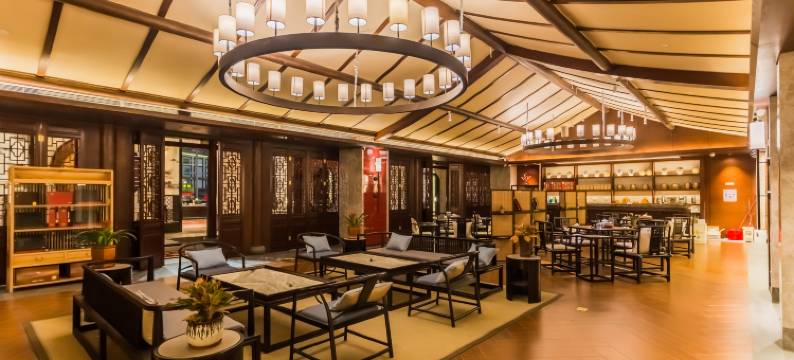 普宁康莱岭南东方酒店(高铁站店)图片