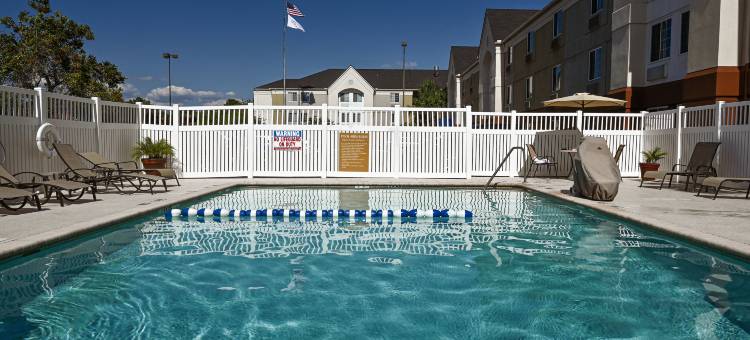 索内斯塔简约套房-克利尔沃特(Sonesta Simply Suites Clearwater)图片