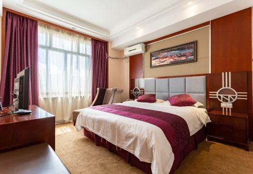 霍尔果斯兰州大酒店外景图