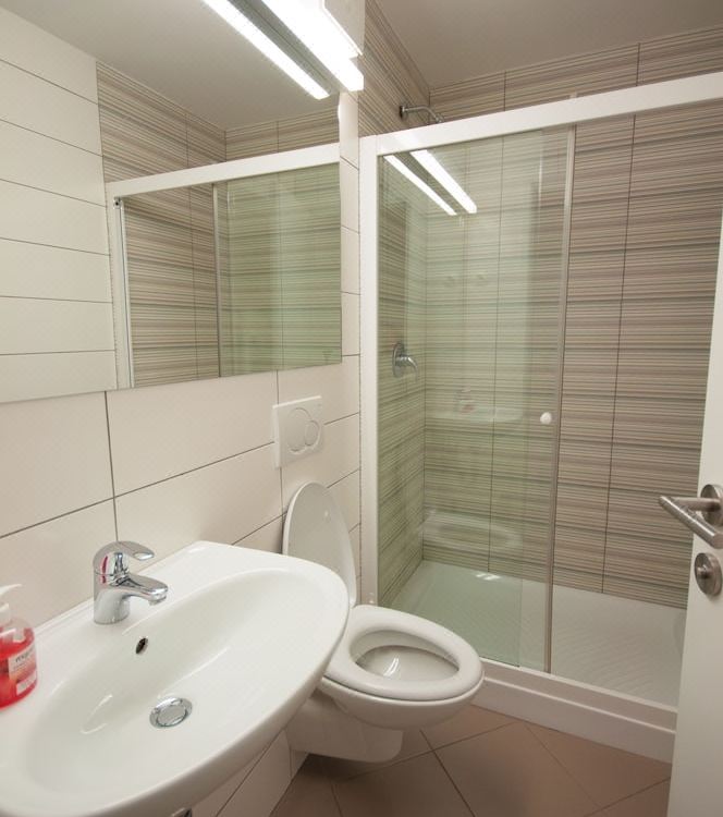 Rooms Sincere 1830 Hotel Reviews And Room Rates - 