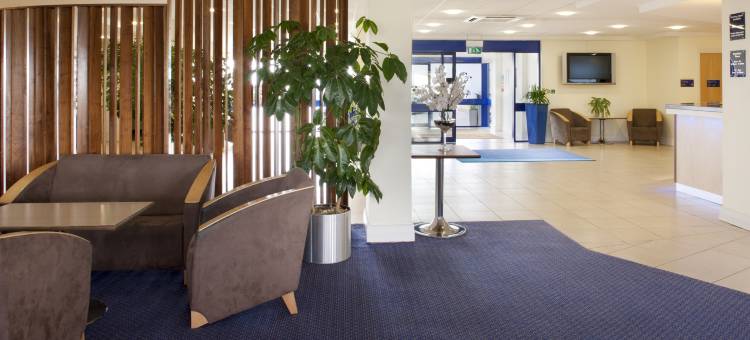 洲际智选假日酒店卡迪夫机场(Holiday Inn Express Cardiff Airport, an IHG Hotel)图片