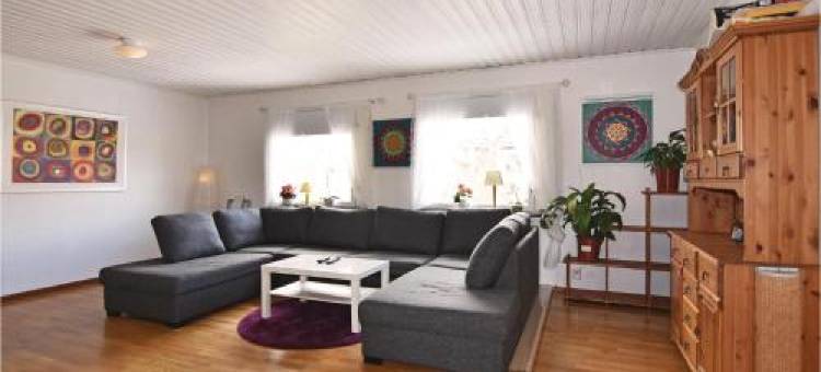 Three-Bedroom Holiday Home in Forshaga图片