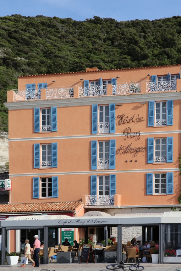 Best Western Hotel du Roy DAragon Hotel Overview