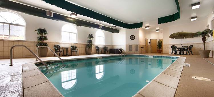 马科姆贝斯特韦斯特优质酒店(Best Western Macomb Inn)图片