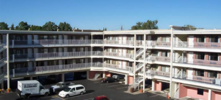 里诺温德姆豪生酒店(Howard Johnson by Wyndham Reno Downtown)图片