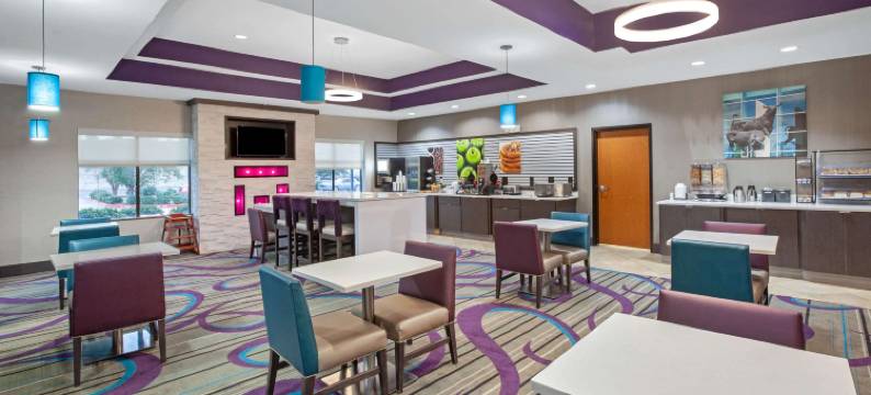 帕萨迪纳北部拉昆塔温德姆套房酒店(La Quinta Inn & Suites by Wyndham Pasadena North)图片