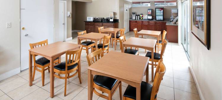 The Midtowner Hotel, SureStay Collection by Best Western图片