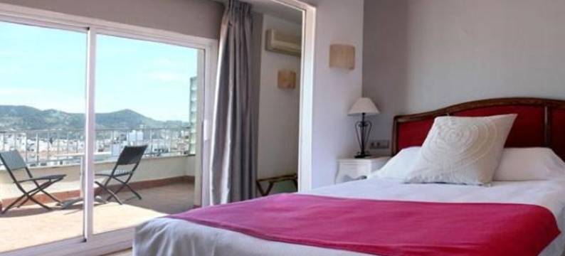 锡切斯苏布尔酒店(Hotel Subur)图片