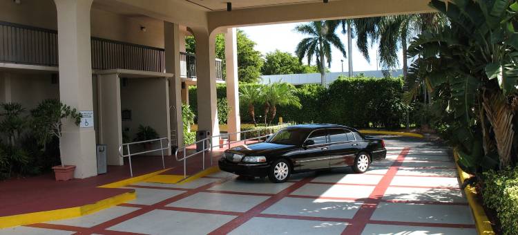 棕榈滩国际机场凯艺酒店(Quality Inn Palm Beach International Airport)图片