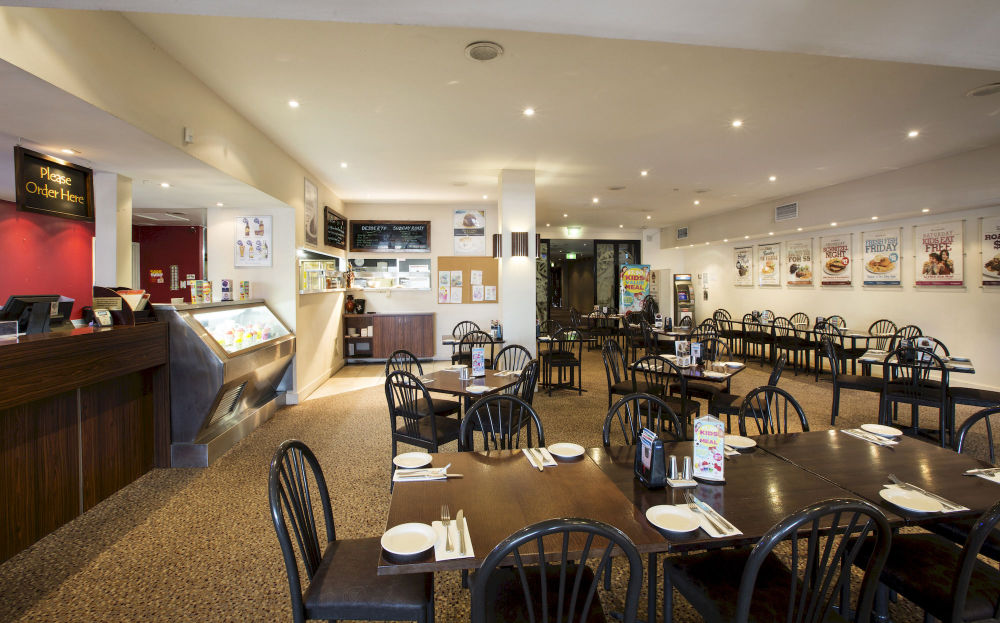 Palm Beach HotelOver view