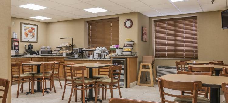 Wingate by Wyndham Utica图片