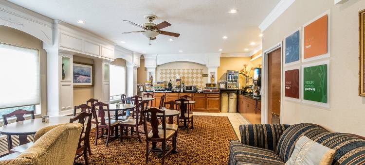 埃文斯维尔北区的品质酒店及套房(Quality Inn & Suites Evansville North)图片