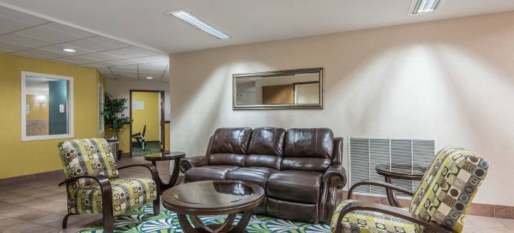 Quality Suites Kansas City International Airport图片