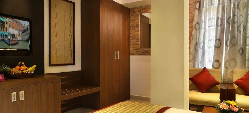 红麻雀度假村(Red Sparrow)图片